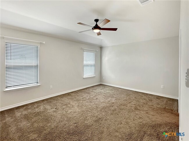 Building Photo - 408 Pebble Creek Run