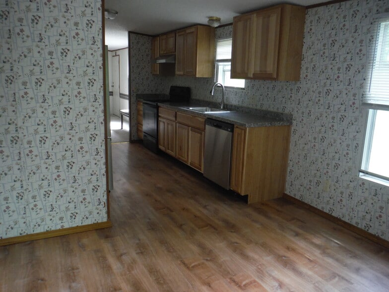 Building Photo - 127 John Lewis Dr