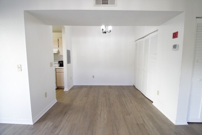 Building Photo - 2360 SW Archer Rd