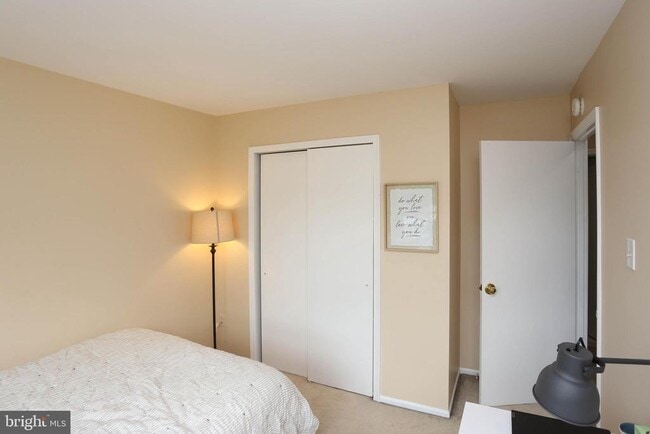 Building Photo - 4723 Leyden Way