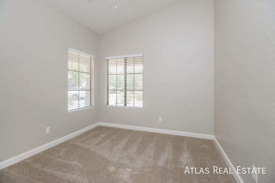 Building Photo - 2472 W Wrangler Way