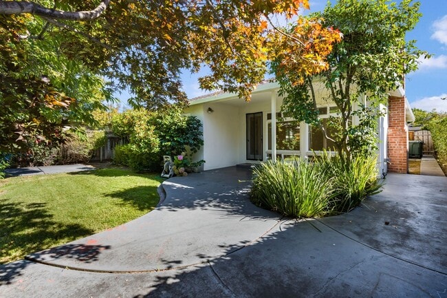 Building Photo - Sunnyvale West House FOR RENT - $4,500/mo