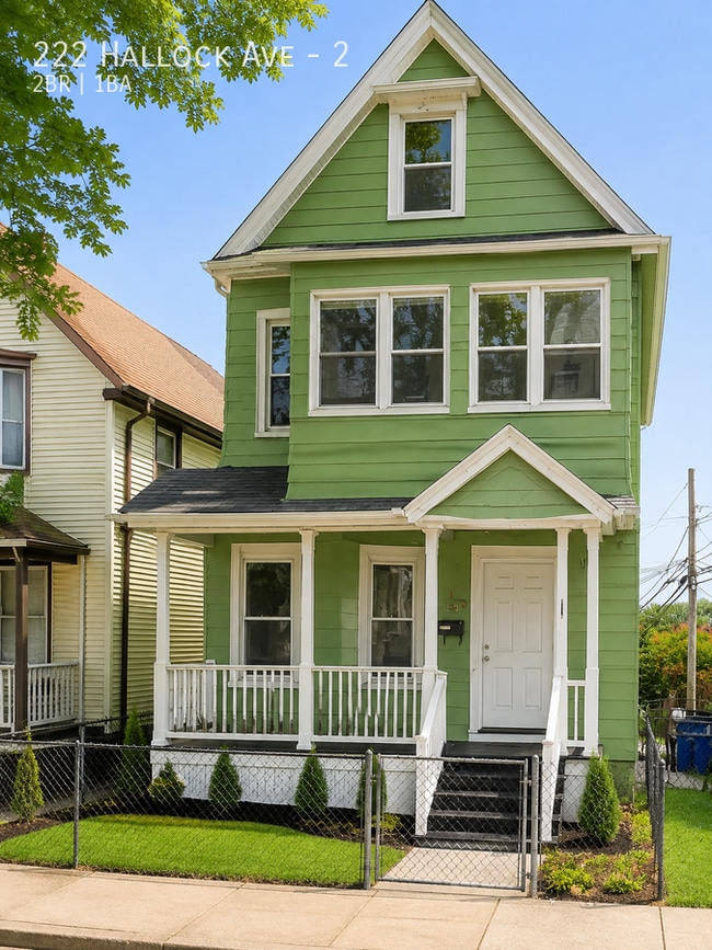 Building Photo - 222 Hallock Ave