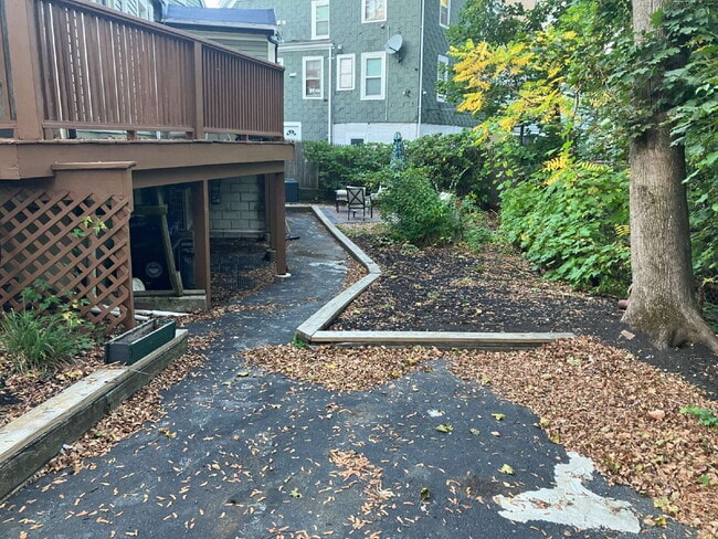Building Photo - Great Milton location, close to commuter r...