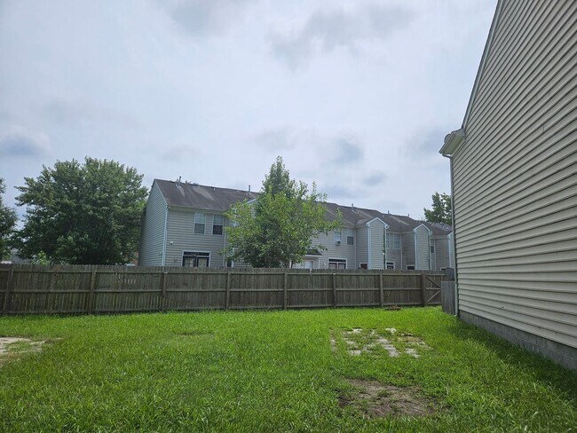 Building Photo - 13 Tidal Ct