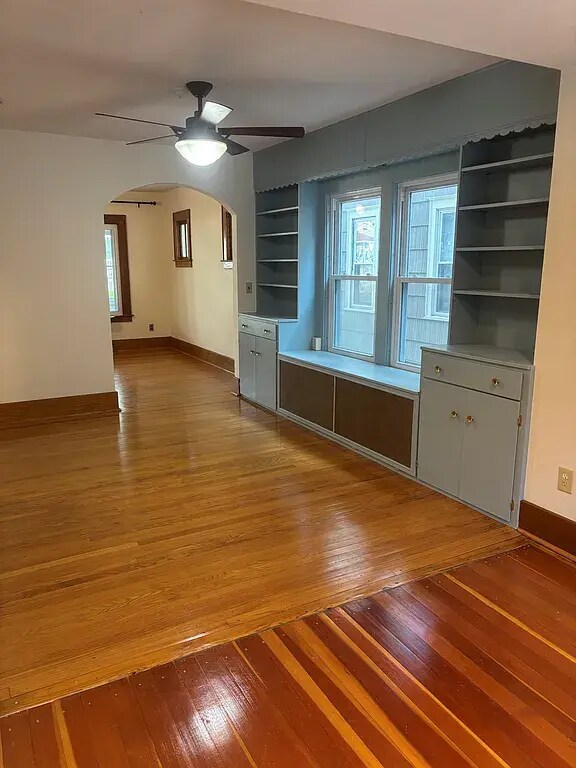 Building Photo - 452 Tennyson Ave
