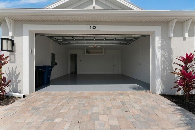 Building Photo - 133 Van Gogh Cove