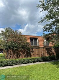 Building Photo - 4101 Wimbledon Dr