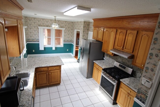 Building Photo - 30 Mere Ct
