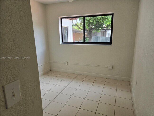 Building Photo - 7785 SW 36th St