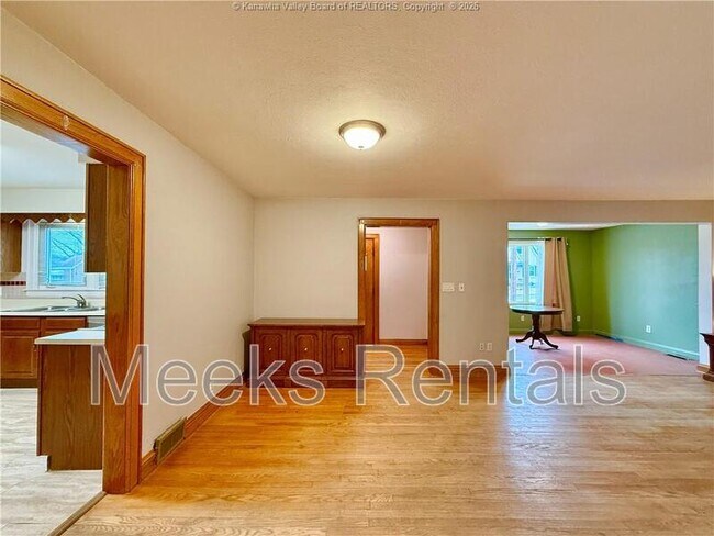 Building Photo - 3013 Ridgeview Dr