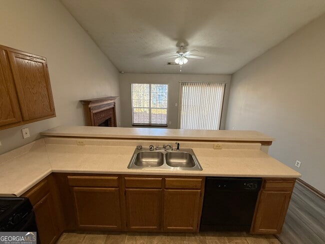 Building Photo - 235 Whirlwind Ct