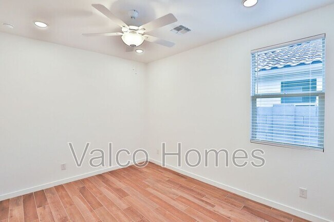 Building Photo - 16886 W Diana Ave