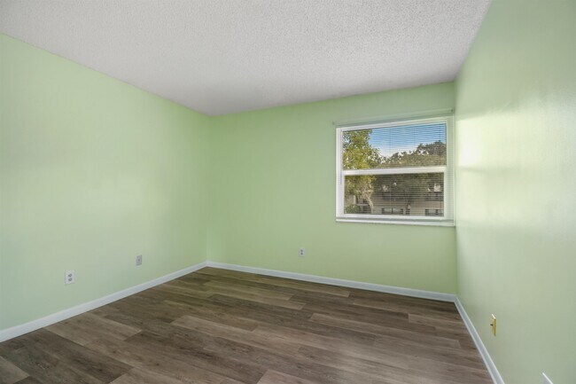 Building Photo - 20 Alcira Ct