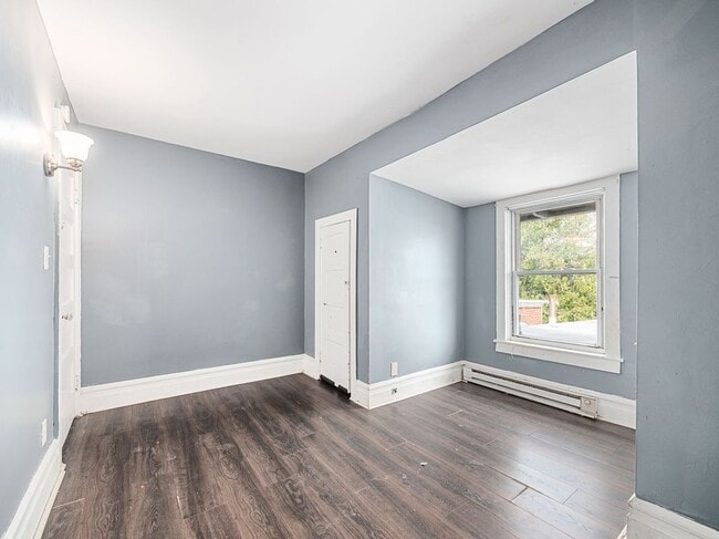 Building Photo - 135 S 15th St