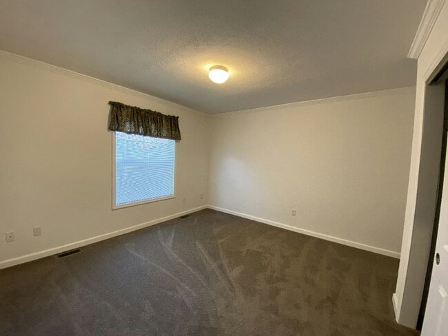 Building Photo - 8854 Breinig Run Cir