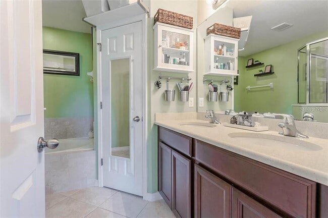 Building Photo - 2600 Sweet Magnolia Pl