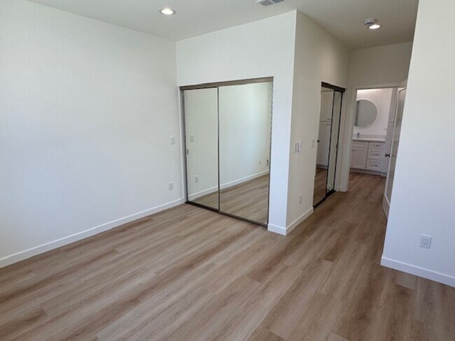 Building Photo - 6170 Briercrest Ave