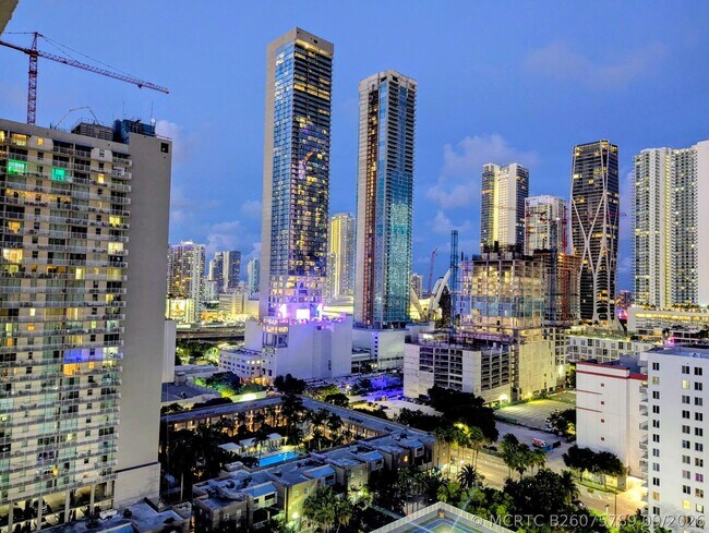 Building Photo - 850 N Miami Ave