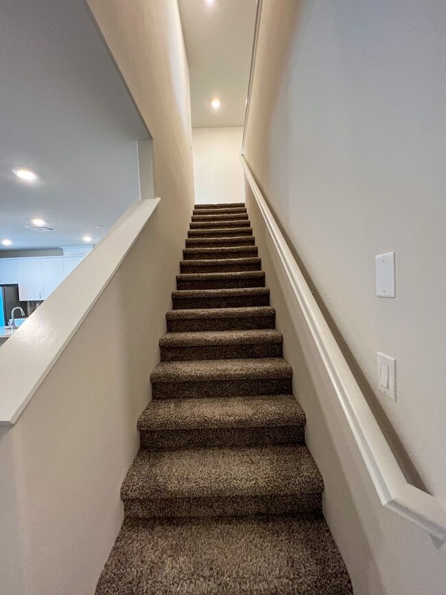 Building Photo - Newly Built Condo with SOLAR for LEASE in ...