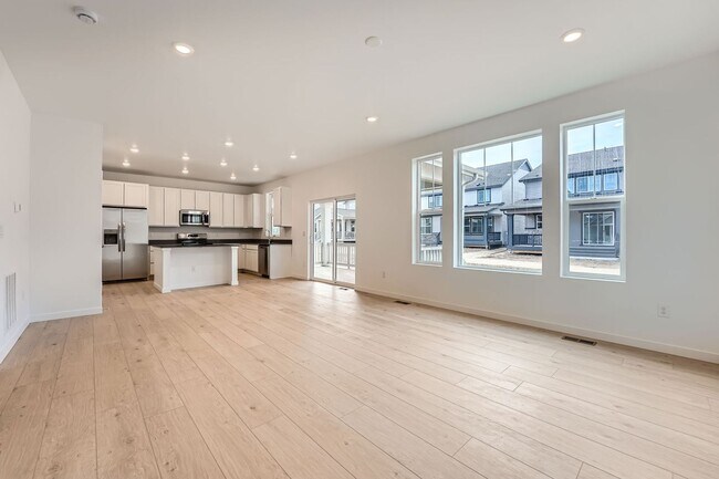 Building Photo - ALMOST BRAND NEW exquisite 3bd home in Harvest Ridge community