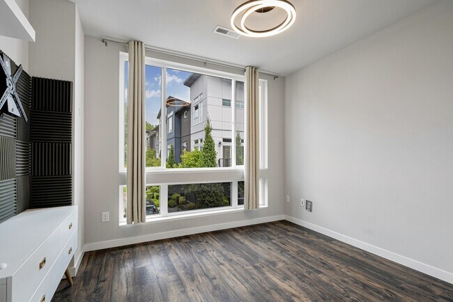 Building Photo - 13955 NE 15th Ct