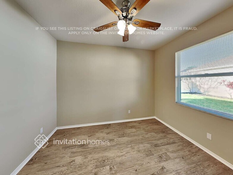 Building Photo - 135 41st Cir E