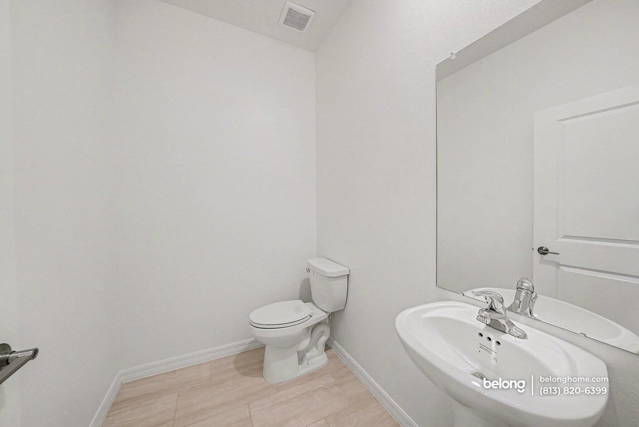 Building Photo - 18228 Pleasantview Blvd