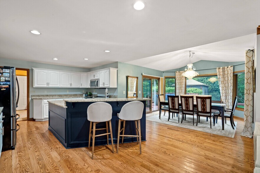 Building Photo - N53W16142 Waldens Pass