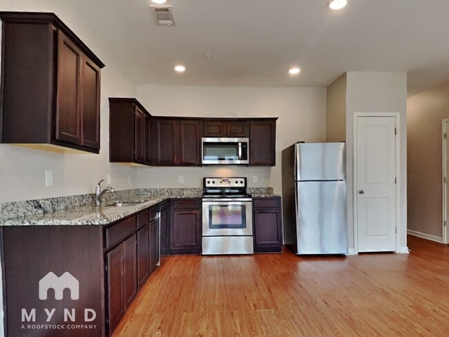 Building Photo - 11973 Fuller St