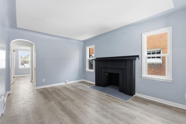 Building Photo - 9233 McKinney St