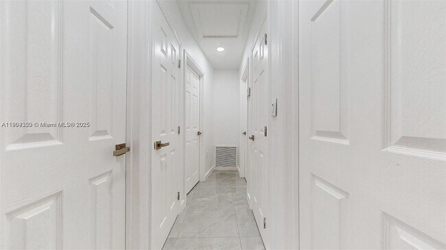 Building Photo - 15704 SW 302nd Terrace