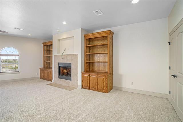 Building Photo - 7713 Lakeview Cir