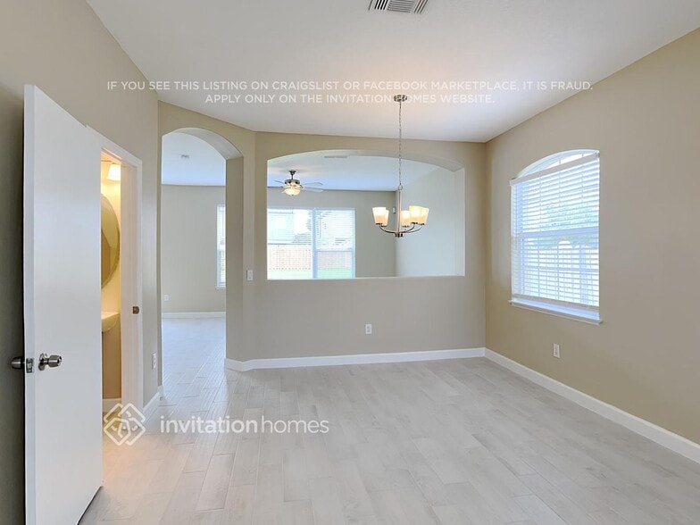 Building Photo - 13115 Canna Lily Dr