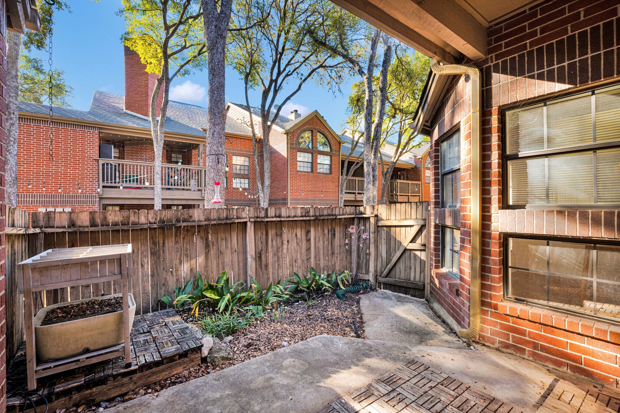 Building Photo - 7930 Roanoke Run