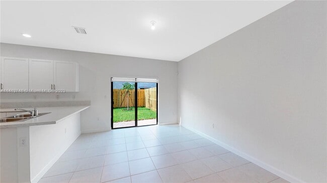 Building Photo - 11884 SW 245 Ter