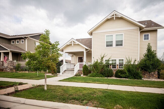 Building Photo - Charming 3-Bedroom Home in the Desirable Bucking Horse Neighborhood!