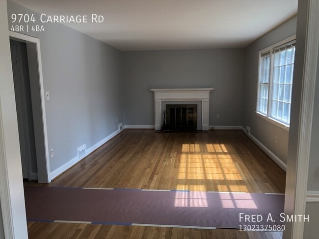 Building Photo - 9704 Carriage Rd
