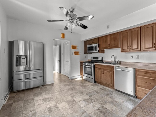 Building Photo - 2502 N 9th St