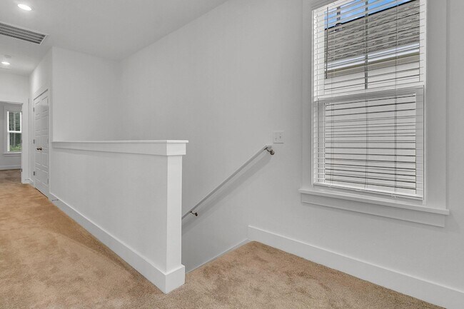 Building Photo - 110 Crimson St