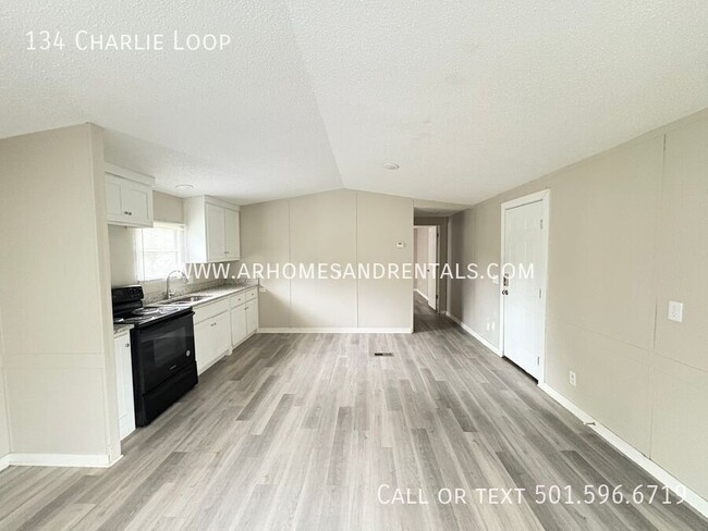 Building Photo - 134 Charlie Loop