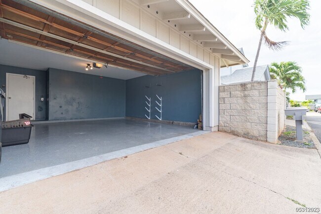 Building Photo - $4,200 | 3br/2ba Single Family Home in Kum...