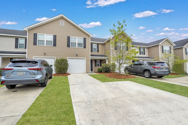 Building Photo - Savannah Highlands Townhome Available