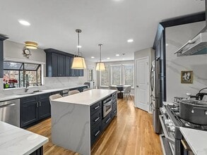 Building Photo - 9000 Big Canon Pl