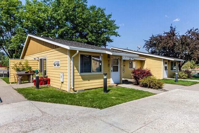 Building Photo - 203 N Storie St