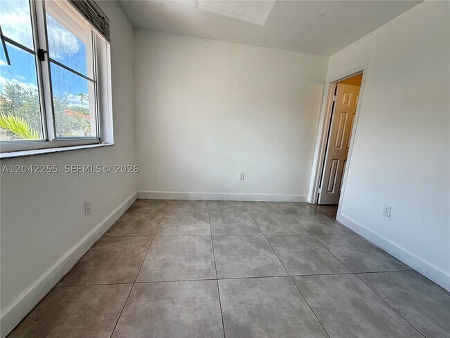 Building Photo - 14912 SW 104th St