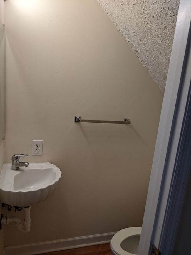 Building Photo - sumfi141