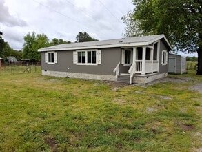 Building Photo - 0410