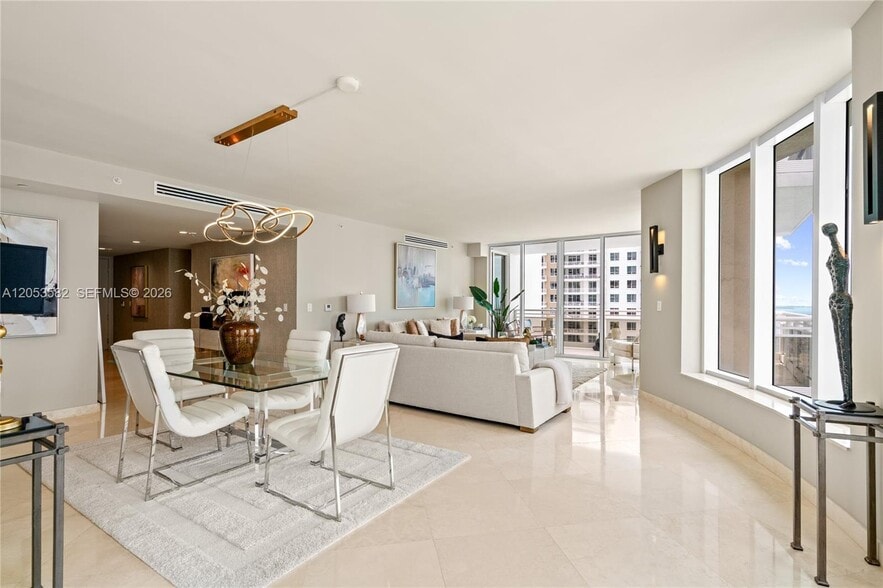 Building Photo - 901 Brickell Key Blvd