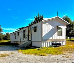 Building Photo - 300 Murls Lake Rd